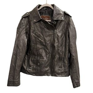 CRIPPLE CREEK RANCHWEAR Moto Style Leather Jacket
Distressed Black Large